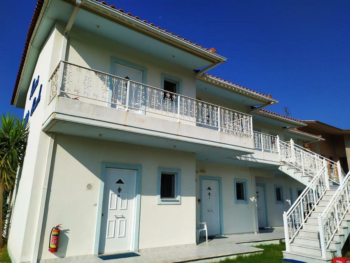 Makinia Beach نافبكْتوس المظهر الخارجي الصورة